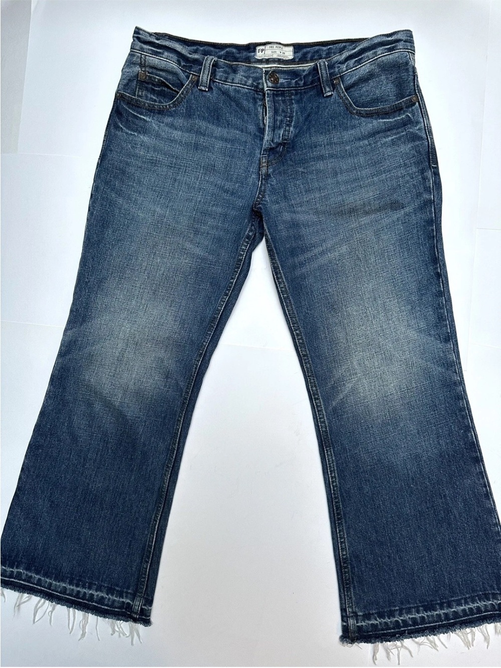 Free People SIZE 28 BAGGY FLARED Women BUTTON FLY DENIUM JEANS WESTERN PANTS